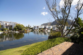 Serene Family Home on the Water
